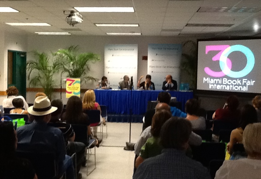 Feria Libro Miami Fundacion Cuatrogatos 2013
